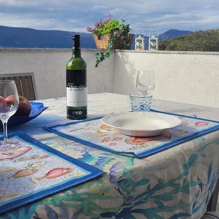 Sea Hideaway Pinezići
